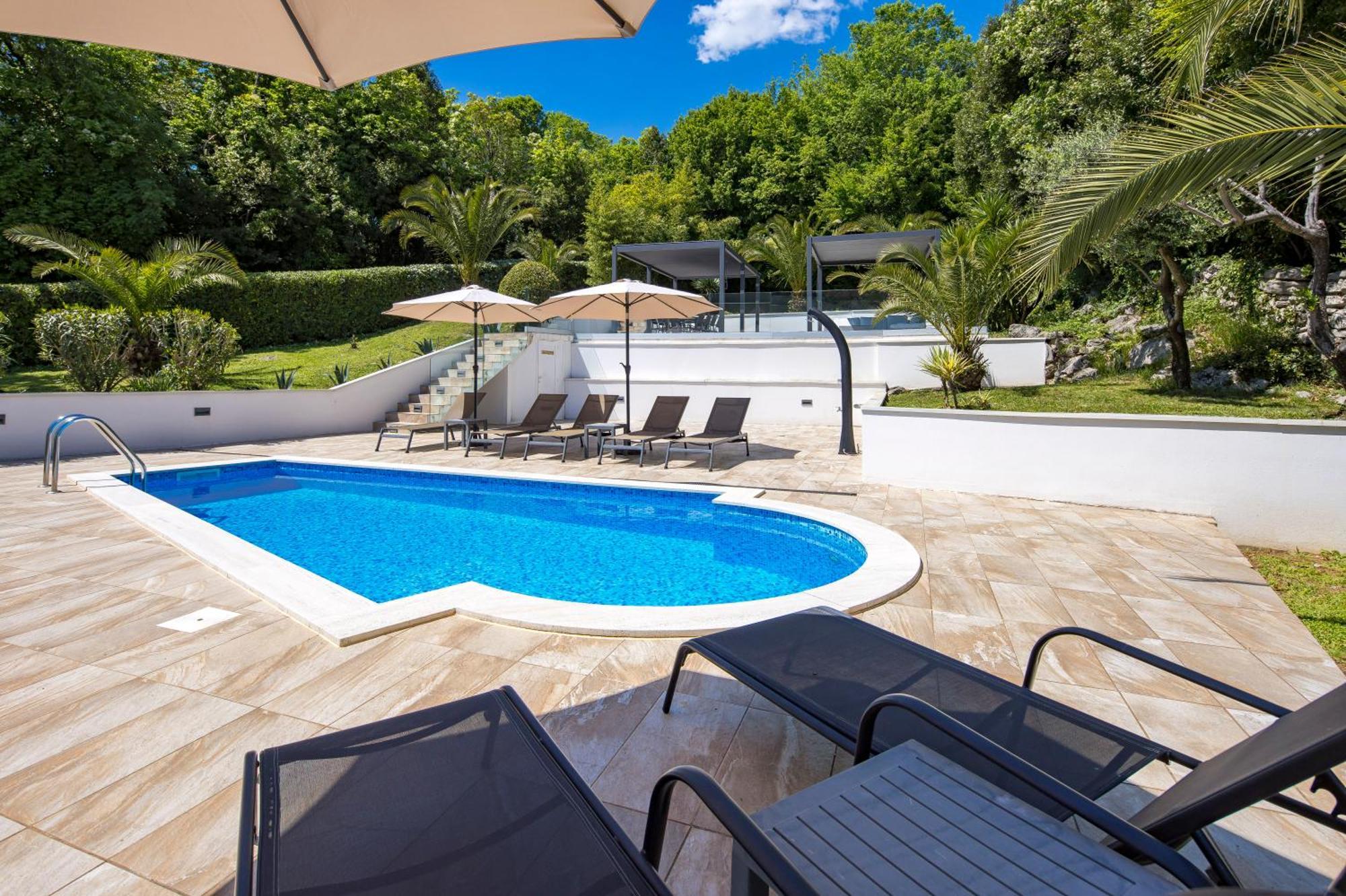Villa Garden Apartment With Pool Opatija Extérieur photo