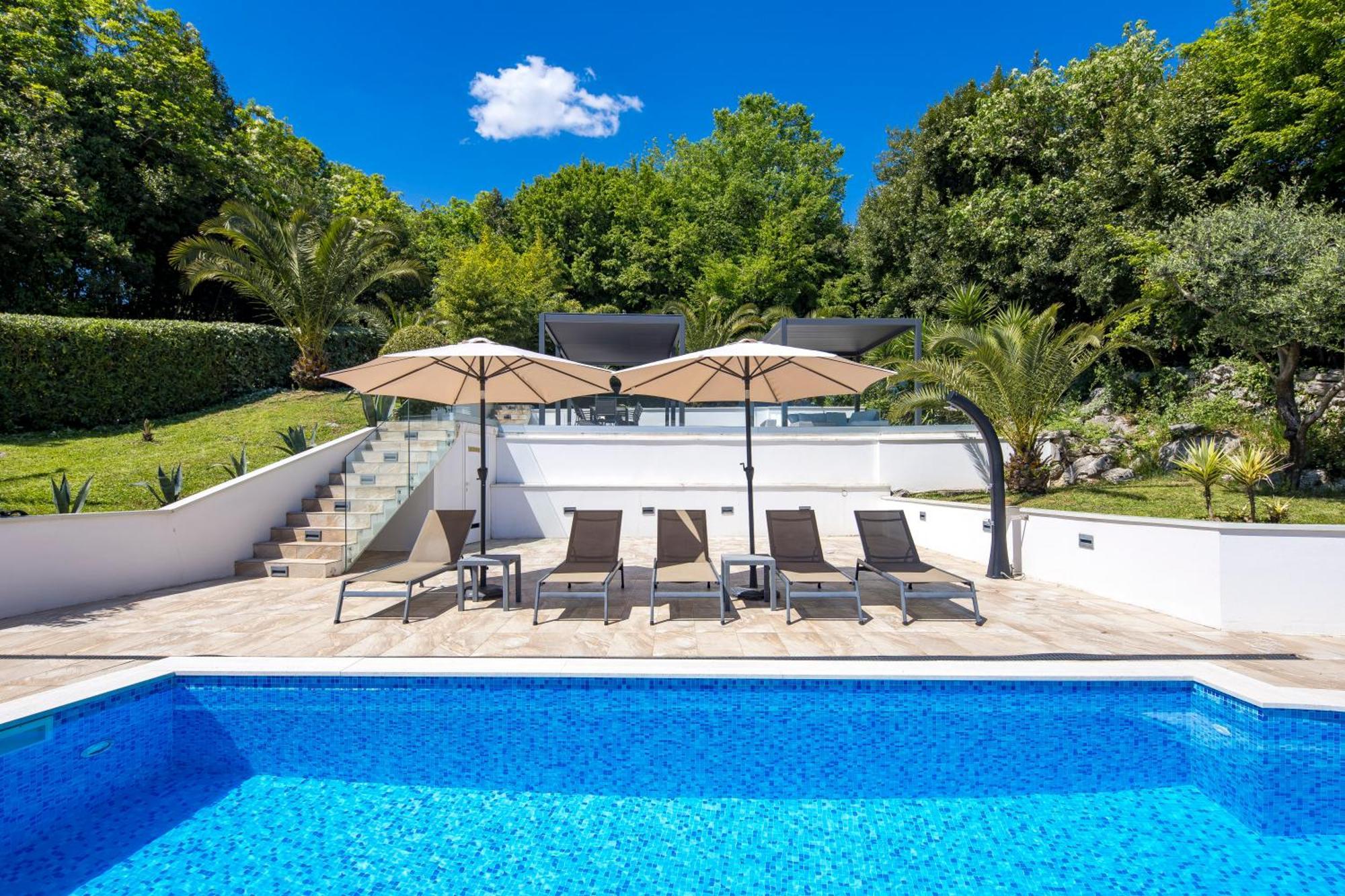 Villa Garden Apartment With Pool Opatija Extérieur photo